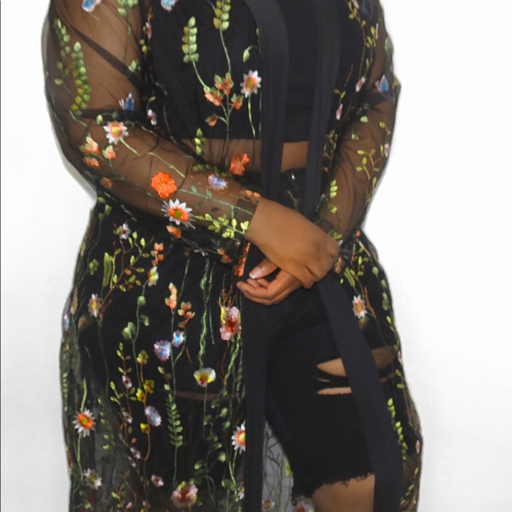 Long floral mesh coverup/kimono - Picture 3 of 3